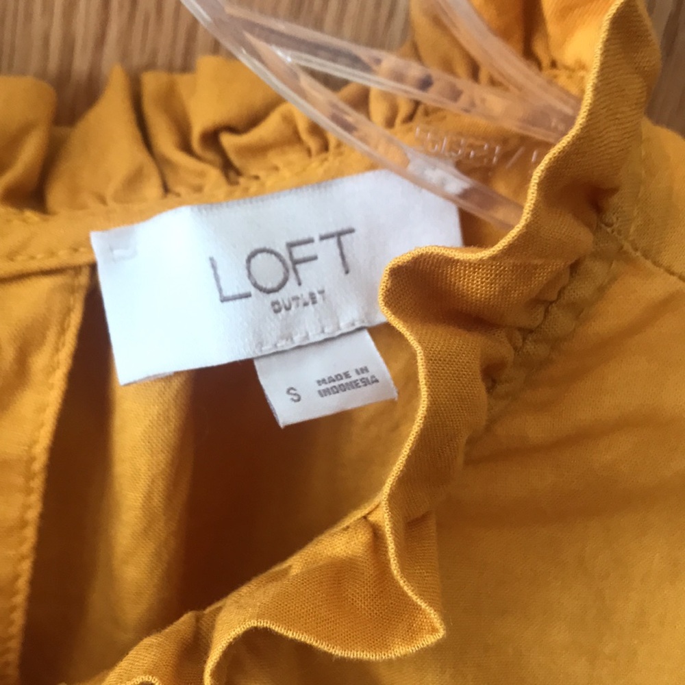 LOFT Ruffle Sleeveless Top - Picture 2 of 5